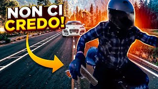 LO INSEGUE MA LUI TIRA FUORI LA PIST0LA IN MOTO😱  SPAVALD LATE MOTORShow [upl. by Yentruocal]