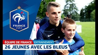 Un entraînement avec les Bleus pour 26 jeunes [upl. by Edras]