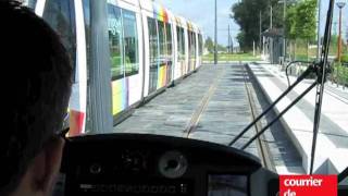 Tramway dAngers  courrierdelouestfr [upl. by Annail]