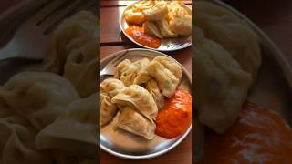 Momos hi momos😋momos lovermomos shortsstreetfood treanding foodie jayantitakuli [upl. by Radcliffe]