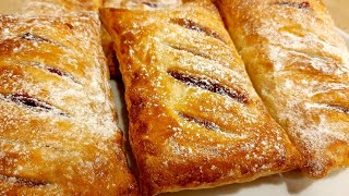 ЭТО Так ВКУСНО и Легко 🥐 СЛАДКИЕ Пирожки  СЛОЙКИ с Клубникой из Готового Слоеного Теста [upl. by Umeko]