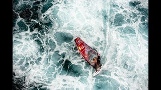 Robby Naish – A windsurfing legend at Hookipa Beach Maui Hawaii [upl. by Alejo924]