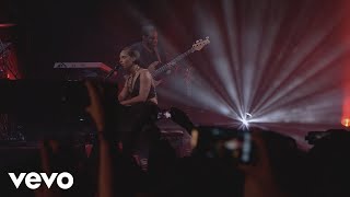 Alicia Keys  Fallin Live from iTunes Festival London 2012 [upl. by Torbert]