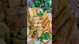 فطاير سبانخ ومطبق السبانخ معجنات سهلة ولذيذة  Spinach Fatayer فطاير yummy [upl. by Ihcas]