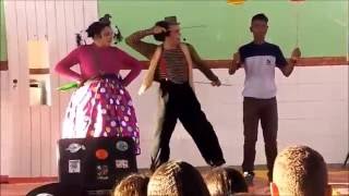 O equilibrista na História do Circo pelo Grock em escola de Natal [upl. by Devan]