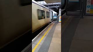 Thameslink 700132 arriving at Farringdon 26824 [upl. by Thecla]