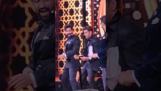 IIFA awards 2023  hrithik roshan dance with Vicky KaushalAbhishek iifa2023 hrithikroshan shorts [upl. by Cary108]