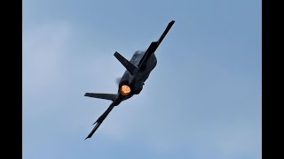 F35 B Chicago Air and Water Show [upl. by Anaiuq]