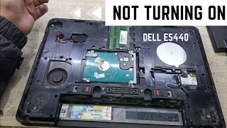 Dell latitude E5440 Not Turning On Plug in Adopter charging light On before Off 2 second [upl. by Fillander515]