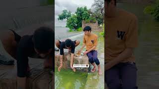 lavesh14 शानदार नज़ारे अक्सर ख़तरनाक होते है 😂💩 comedyकॉमेडी funnyshorts shorts [upl. by Perot]