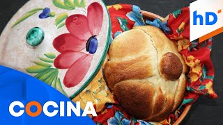 Prepara una receta de pan de muerto con un toque tradicional  hoyDía  Telemundo [upl. by Aielam184]