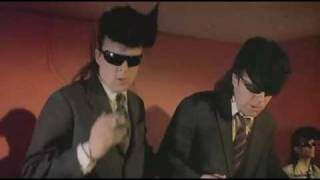 09  Chasing The Light  Leningrad Cowboys Go America VIDEO CUTE [upl. by Cooperstein314]