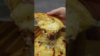 Pizza façon Tartiflette  🤤🍕 shorts recette pizza pizzalover tartiflette seizemay food [upl. by Ailsun562]