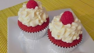 Comment glacer parfaitement des cupcakes  Williams Kitchen cupcake tutorial [upl. by Brian]