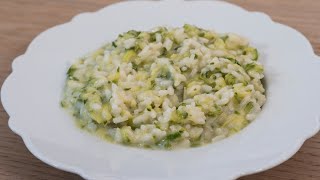 Risotto di zucchine semplice e veloce – La ricetta segreta per farlo cremoso e delicato [upl. by Ynnal]