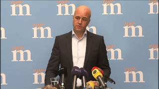 Fredrik Reinfeldt presskonferens 20140816 [upl. by Coates]