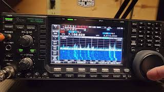 My Icom IC7600 K4WIS Ham Shack Wisconsin 40 Meter Band [upl. by Nylrem]