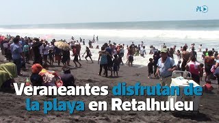 Veraneantes disfrutan de la playa en Champerico Retalhuleu  Prensa Libre [upl. by Aroved]