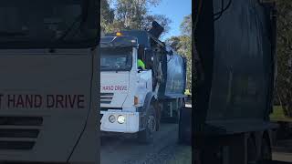 Ex AlburyWodonga 135 on its last bins viral garbagetruck [upl. by Branen]