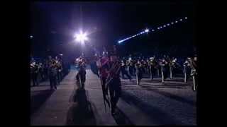 Edinburgh Tattoo 2004 The Massed Bands [upl. by Nairod]