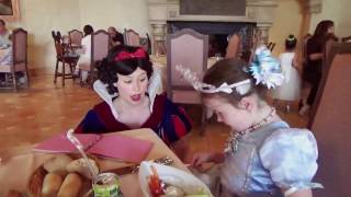 Disneyland Mimi meets Snow White and sings for her [upl. by Maureene]