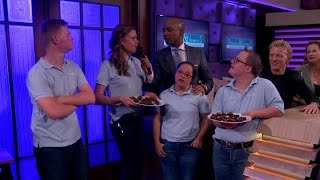 Brownies amp downieS trakteren in RTL Late Night  RTL LATE NIGHT [upl. by Ecinereb]