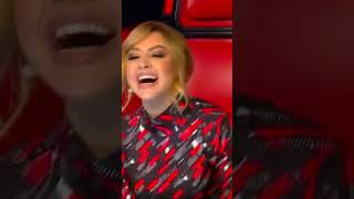 Jürinin İngilizceyle imtihanı 😂 hadise beyazıtöztürk osestürkiye [upl. by Eenrahc]