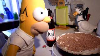 Homers schwarze Johannisbeer Bananen Sahnetorte [upl. by Zasuwa657]