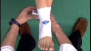 How to Tape an Ankle  Wie Tape ich ein Sprunggelenk [upl. by Yeliah]