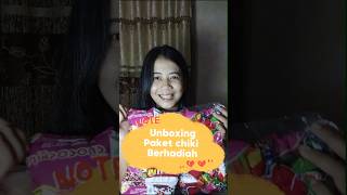 Unboxing Paket Chiki Berhadiah yang mau request tulis dikomen  fyp unboxing jajanan [upl. by Tybie66]