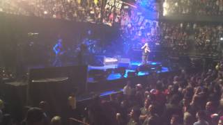 EDDIE VEDDERPearl Jam give JAXON 8 yr old drummer standing ovation Crowd goes NUTS [upl. by Holleran]