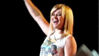 Kelly Clarkson  Breakaway  Brasil [upl. by Demha]