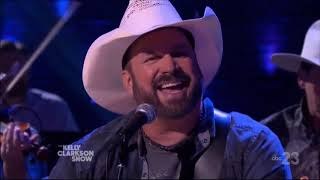 Garth Brooks sings quotFriends In Low Placesquot Live Concert Performance Nov 2019 HD 1080p [upl. by Menon128]