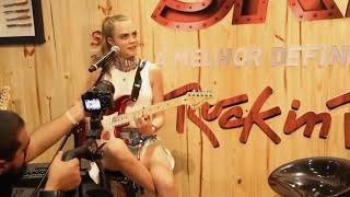 Cara Delevingne  Rock in Rio Live Valerie and Kiss me 💖💖 [upl. by Lupee]