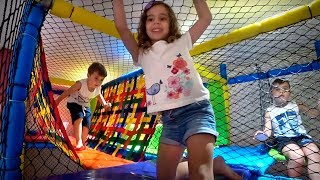 DIVERSÃO COM OS PRIMOS NO PLAYGROUND E SORVETE DE CHOCOLATE Daily Vlog de Férias Familia Brancoala [upl. by Uri]