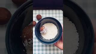 wwwmadameedithse 🔎 Chokladbollar med flingsalt recept mat hembakat kaka kakor chokladbollar [upl. by Benisch]