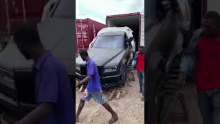 The price of the RollsRoyce Cullinan and how its being offloaded off the container doesnt match [upl. by Cherida]