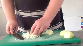 Solomons How to cut onions [upl. by Chong570]