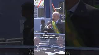 Lula faz saudações ao público e autoridades presentes no desfile cívicomilitar de 7 de setembro [upl. by Novehs]