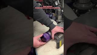 Dyson Werkstatt Akku einsetzen einbauen Reparatur Dyson V10 V11 Schalter wechseln shorts [upl. by Drogin]