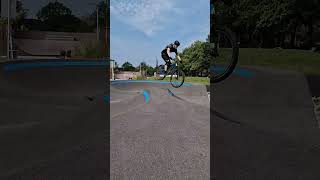 Pumptrack mit dem Dirtjump Bike [upl. by Eelatan]