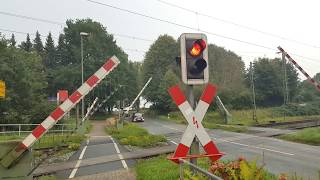 Bahnübergang Loxstedt BahnhofsstraßeDünenfährstraße  Railroad Crossing  Spoorwegovergang [upl. by Tezzil618]