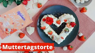 Muttertagstorte mit selbst gemachten Pralinen  Herztorte im Letter Cake Stil  Backen für Muttertag [upl. by Chas]