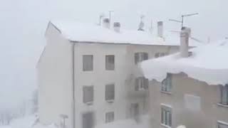 CAPRACOTTA bufera di neve paese sepolto [upl. by Natal]