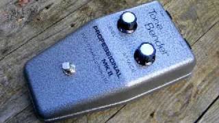 Tone Bender MKII DAM Sola Sound Professional MKII [upl. by Nirej]