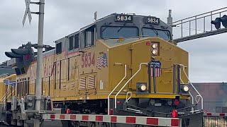 Cloudy afternoon Railfanning in Hayward CA Ft UP PSEOA26 OCS train [upl. by Aleacem]