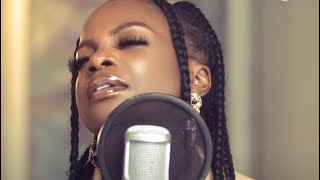 Ugoccie performs Acoustic version to her hit song quotBreakfastquot with Phyno [upl. by Fridlund]