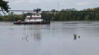 Oquawka Illinois tugboat Mississippi River major flood stage October 14 2018 [upl. by Eniamsaj]