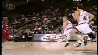 Jason Williams Elbow Pass Rookie Game 2000 [upl. by Nyrol465]