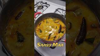 Saasu Maa Mujhse Acha Banate Hai 😍  Kadhi Recipe  shorts viralshorts makingfood food america [upl. by Anhej387]